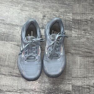 Brooks Adrenaline GTS 22 Supportive Running Shoe